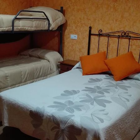 Hostal La Aldaba Ξενοδοχείο Montearagon Εξωτερικό φωτογραφία