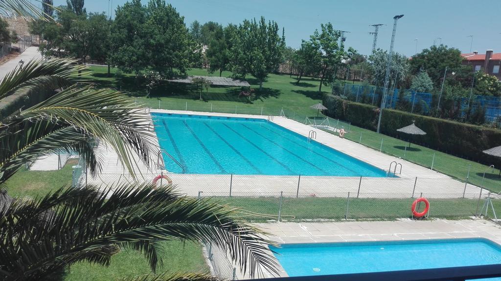 Hostal La Aldaba Ξενοδοχείο Montearagon Εξωτερικό φωτογραφία