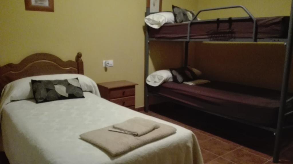 Hostal La Aldaba Ξενοδοχείο Montearagon Εξωτερικό φωτογραφία