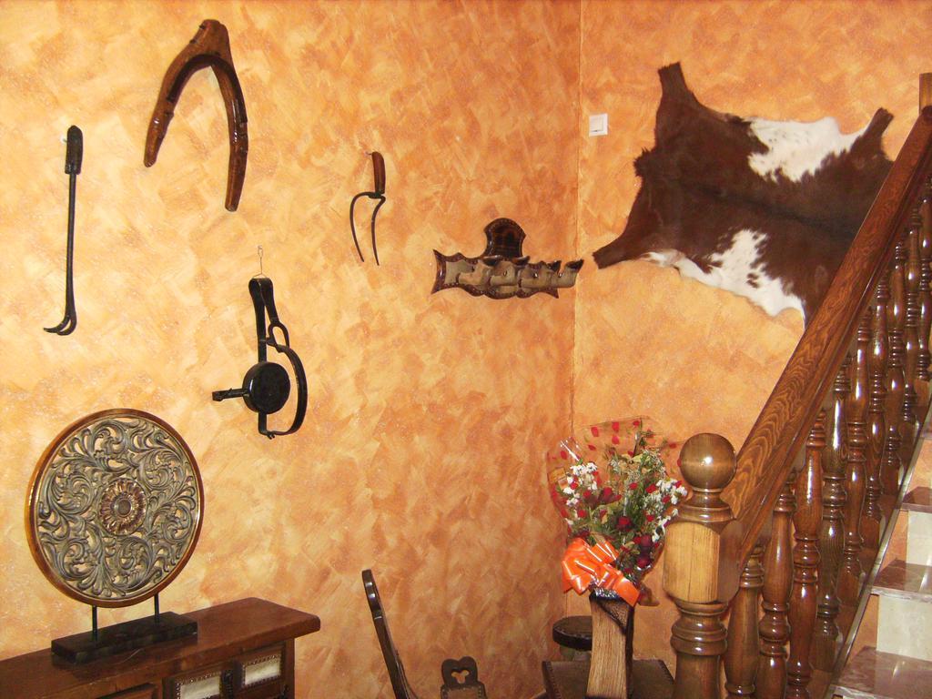 Hostal La Aldaba Ξενοδοχείο Montearagon Εξωτερικό φωτογραφία