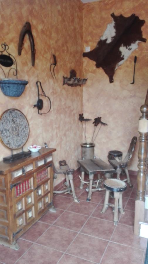 Hostal La Aldaba Ξενοδοχείο Montearagon Εξωτερικό φωτογραφία