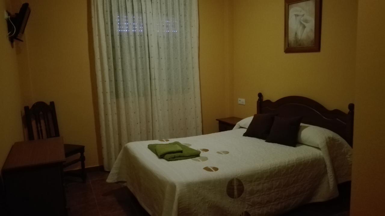 Hostal La Aldaba Ξενοδοχείο Montearagon Εξωτερικό φωτογραφία
