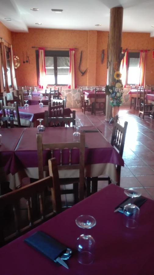 Hostal La Aldaba Ξενοδοχείο Montearagon Εξωτερικό φωτογραφία