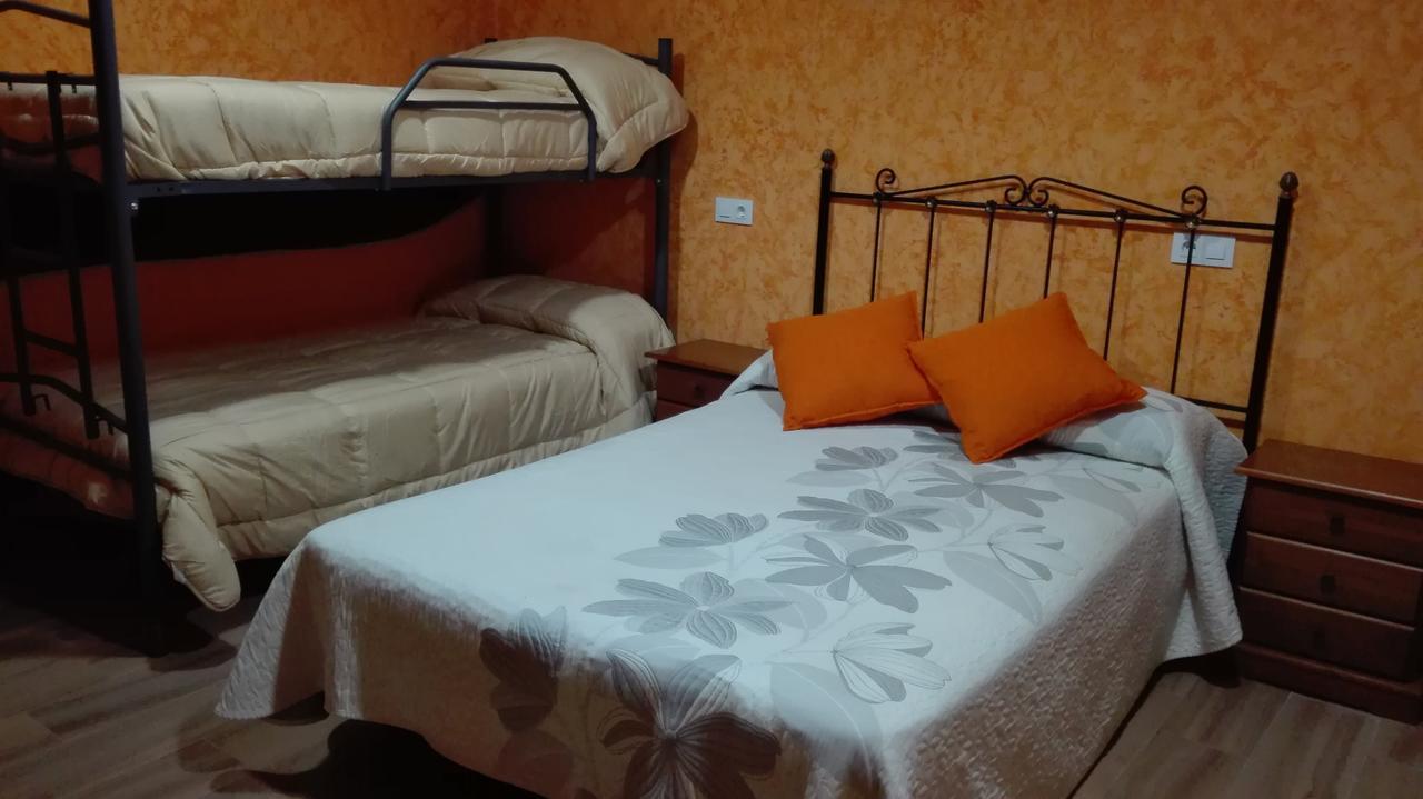 Hostal La Aldaba Ξενοδοχείο Montearagon Εξωτερικό φωτογραφία